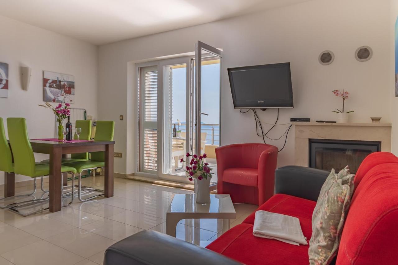 Luxury Apartments Villa Opera Marusici  エクステリア 写真