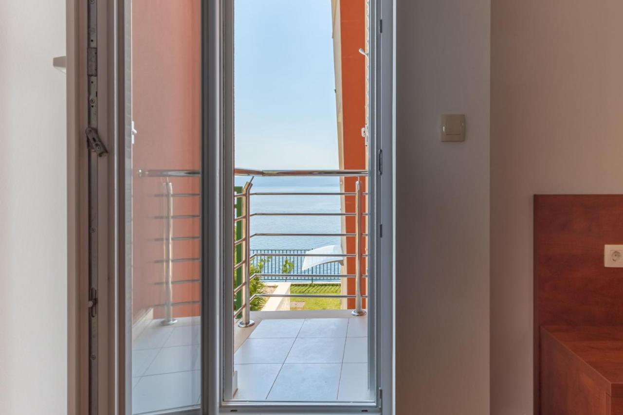Luxury Apartments Villa Opera Marusici  エクステリア 写真