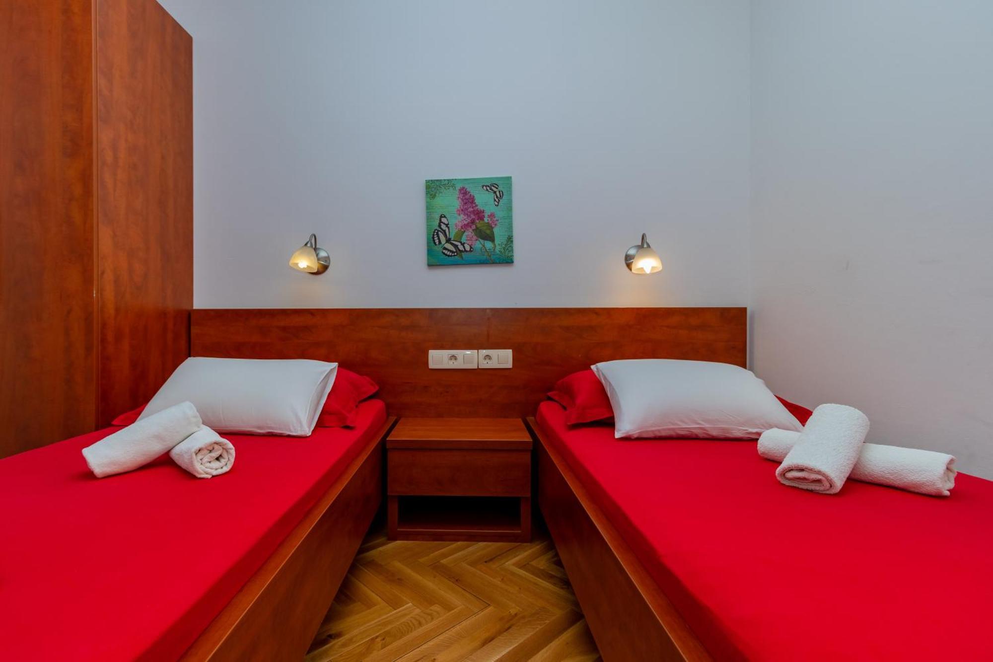 Luxury Apartments Villa Opera Marusici  エクステリア 写真